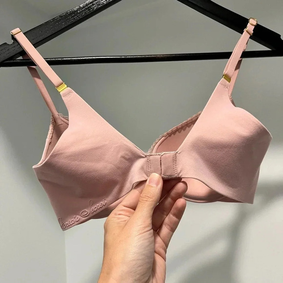 Victoria’ Secret Incredible blush Bra lightly lined Size 32 D NWT womens - Picture 3 of 8